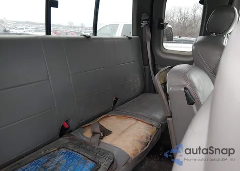 2002 Ford F-150 Lariat/Xl/Xlt z USA, uszkodzony, nr VIN 1FTRX18L72KA85451